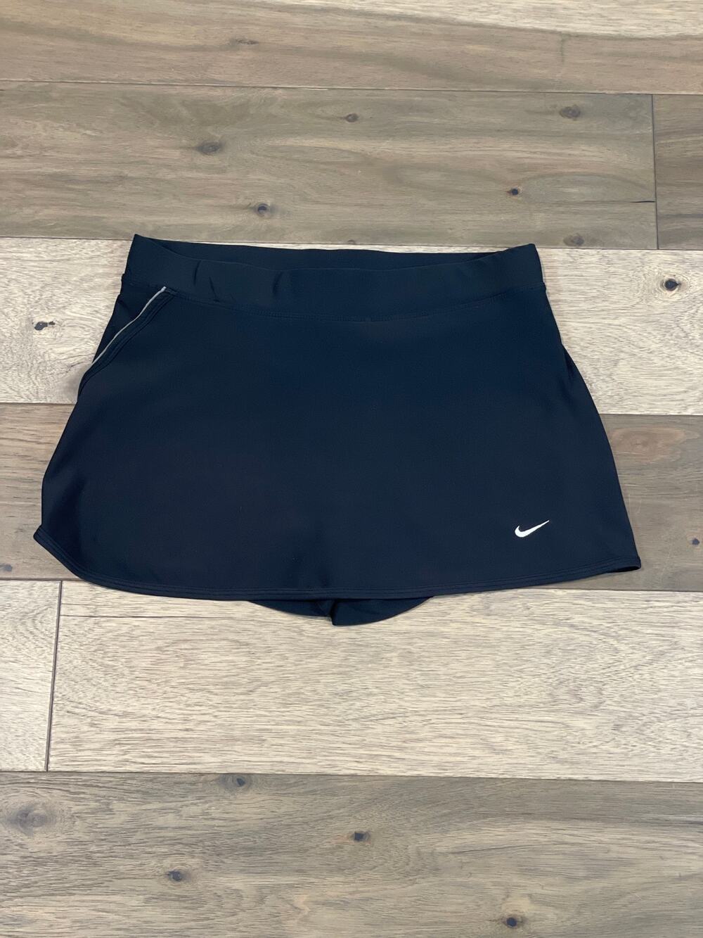 Nike Fit Dry Black Skort Athletic Stretch Back Pocket Size M